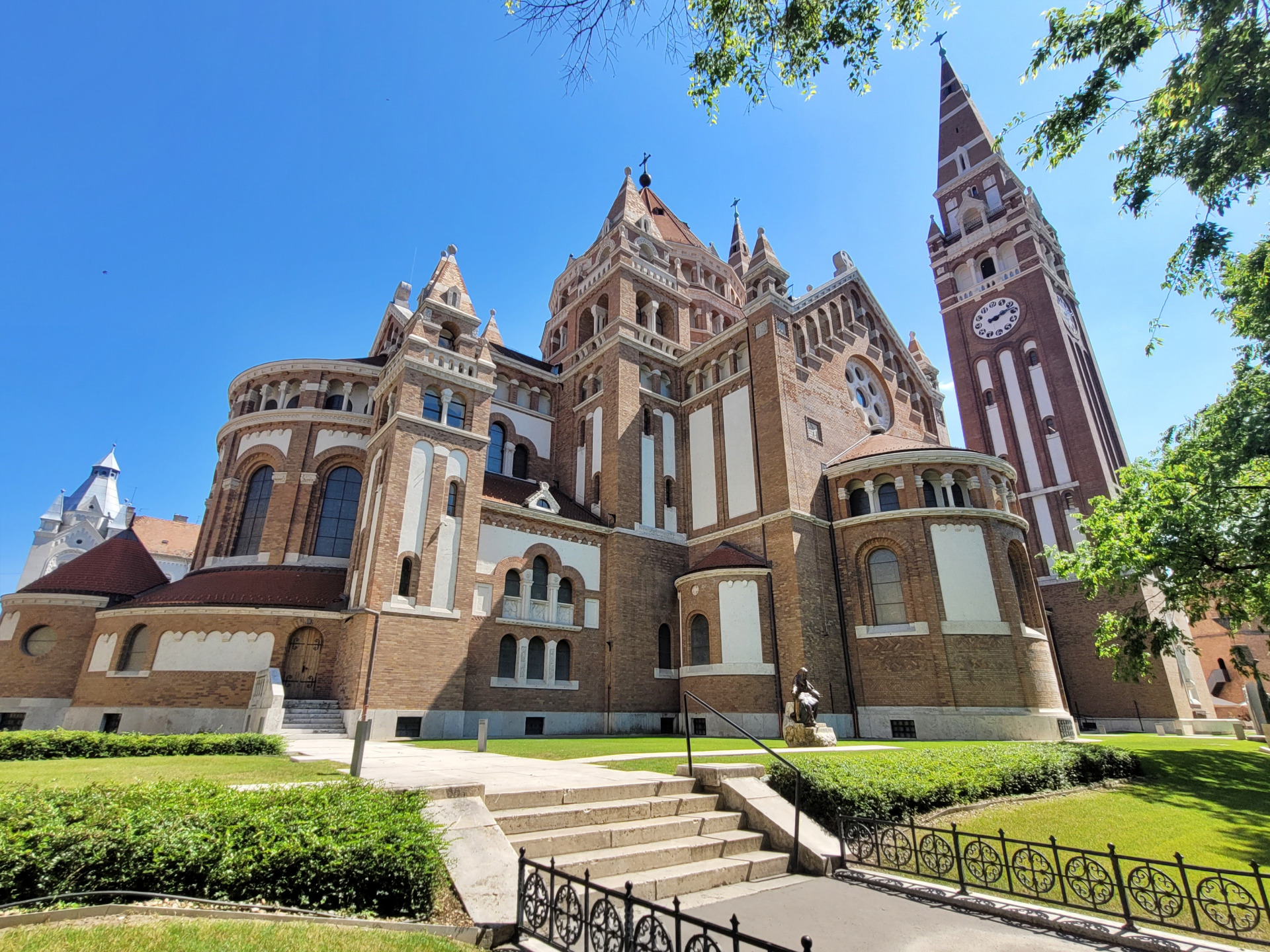 Szeged - Dóm tér - Fogadalmi Templom